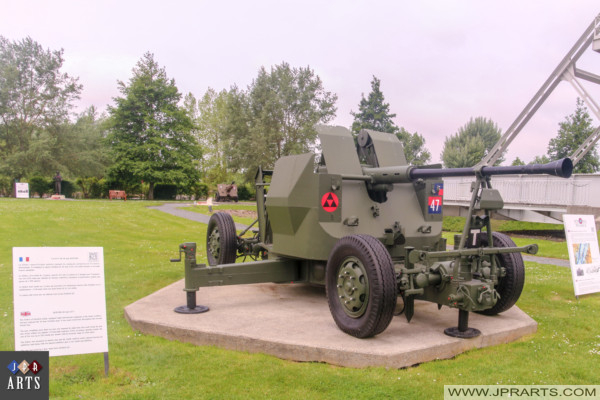 Bofors bij Pegasusbrug Museum
